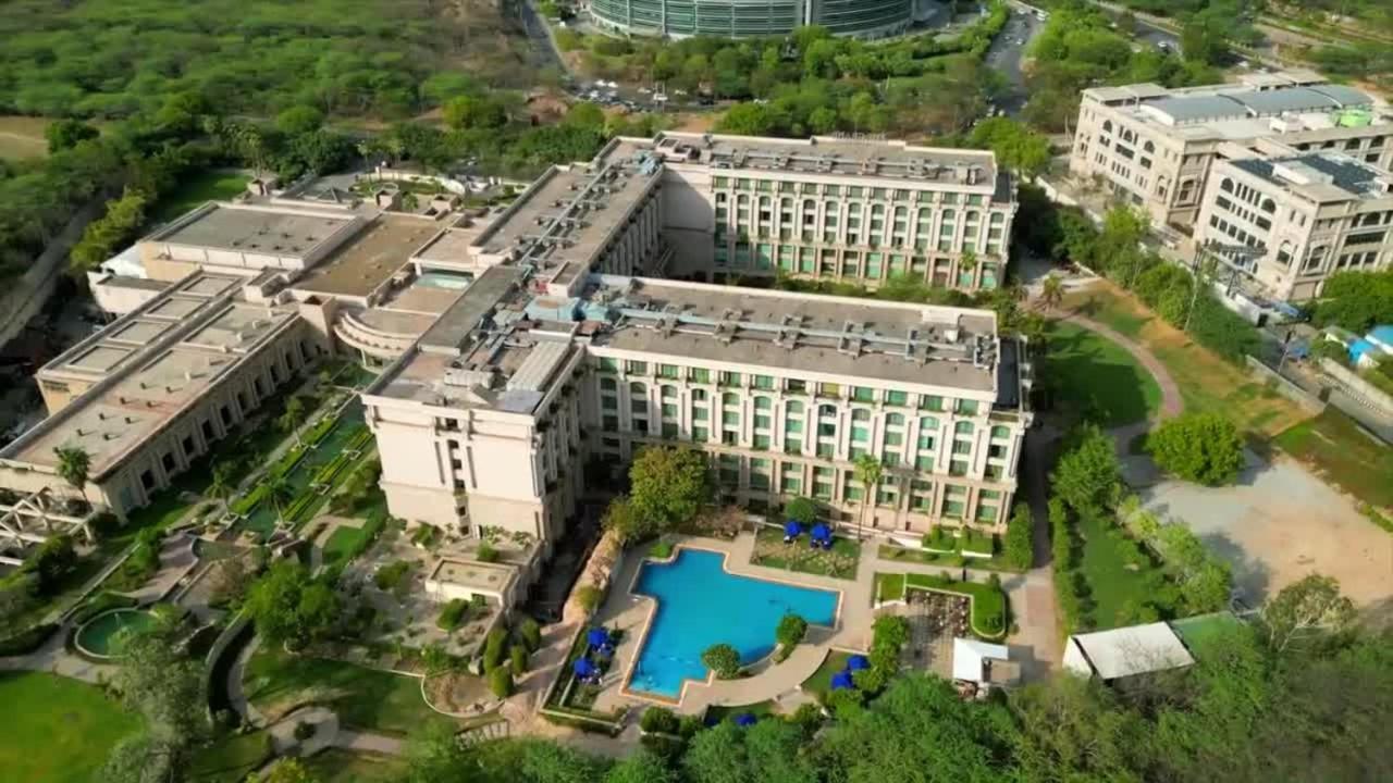 The Grand New Delhi Hotel Buitenkant foto